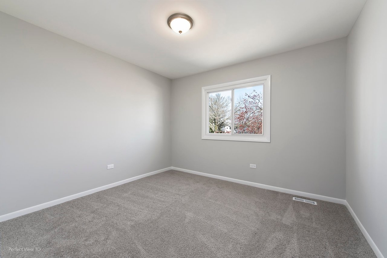 1506 Columbia Ct, Elk Grove Village, IL 60007