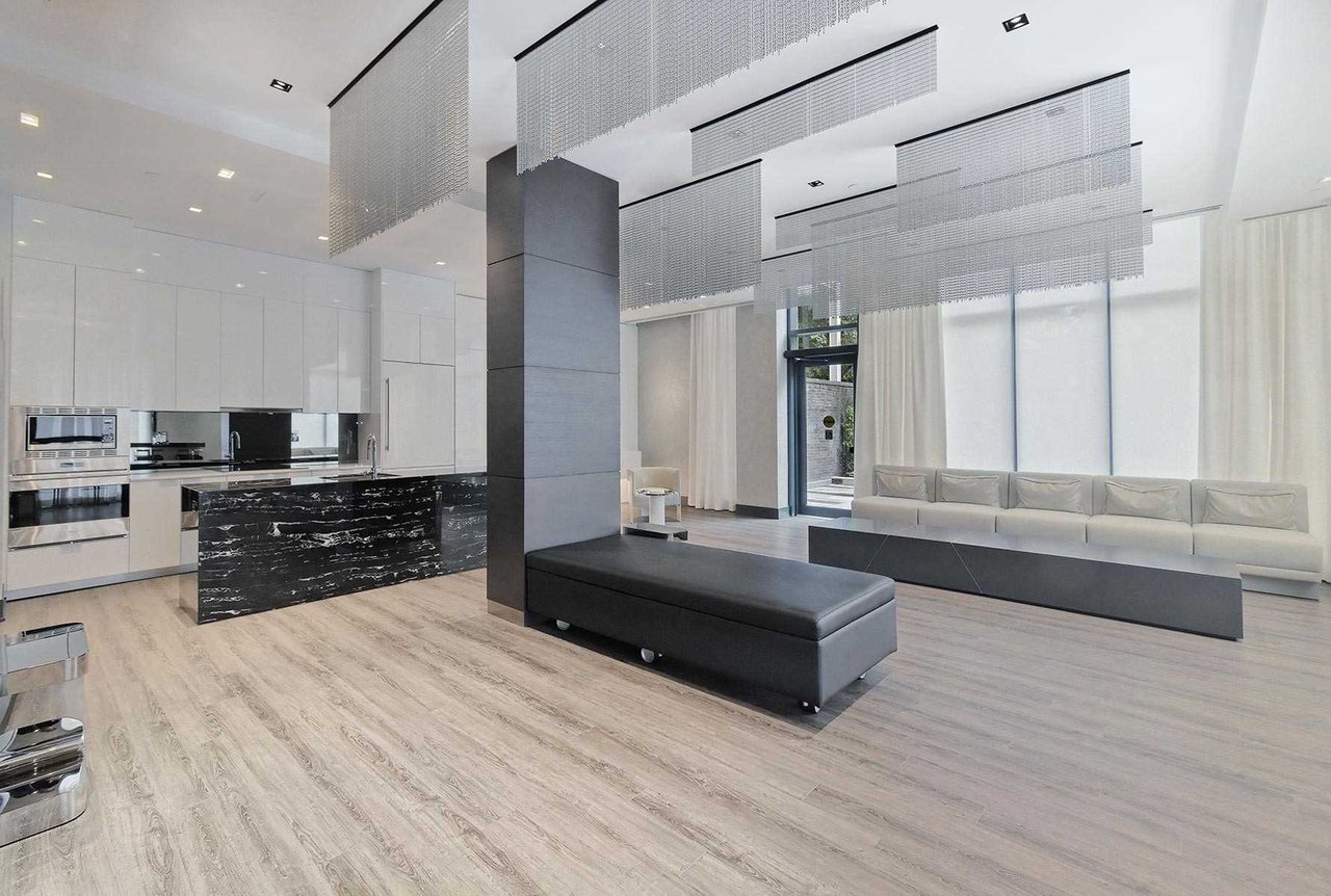 DEER PARK UPPER PENTHOUSE