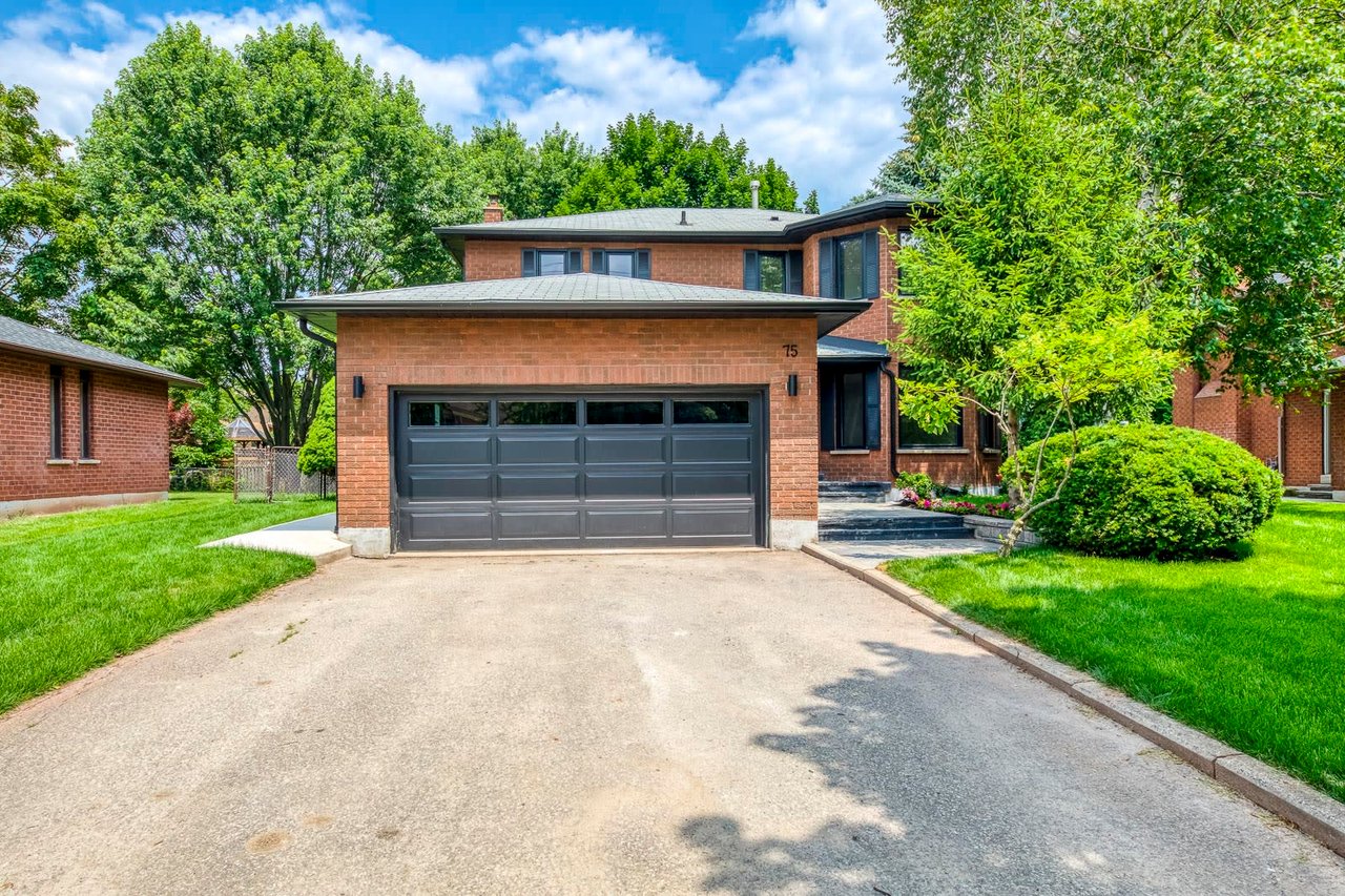 75 Burloak Dr