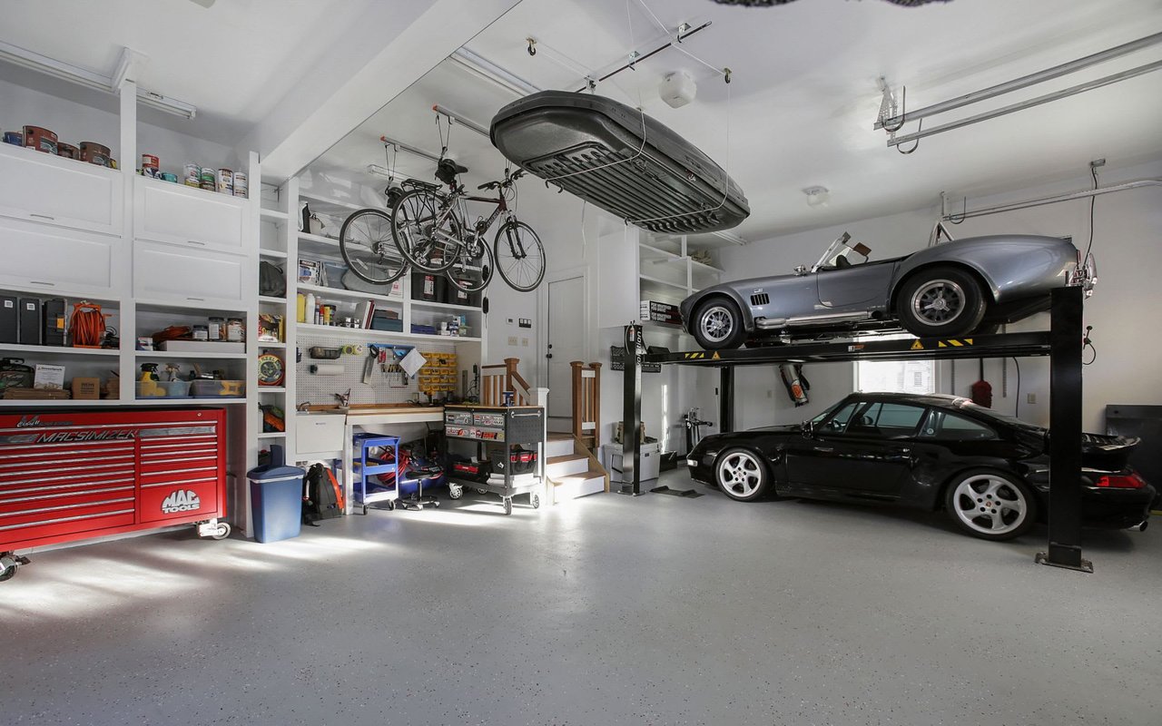 605 Mountain Ave