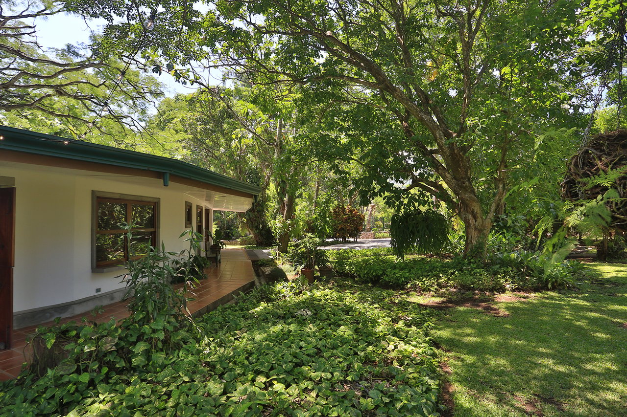 Colonial Garden Estate, Santa Ana, San Jose