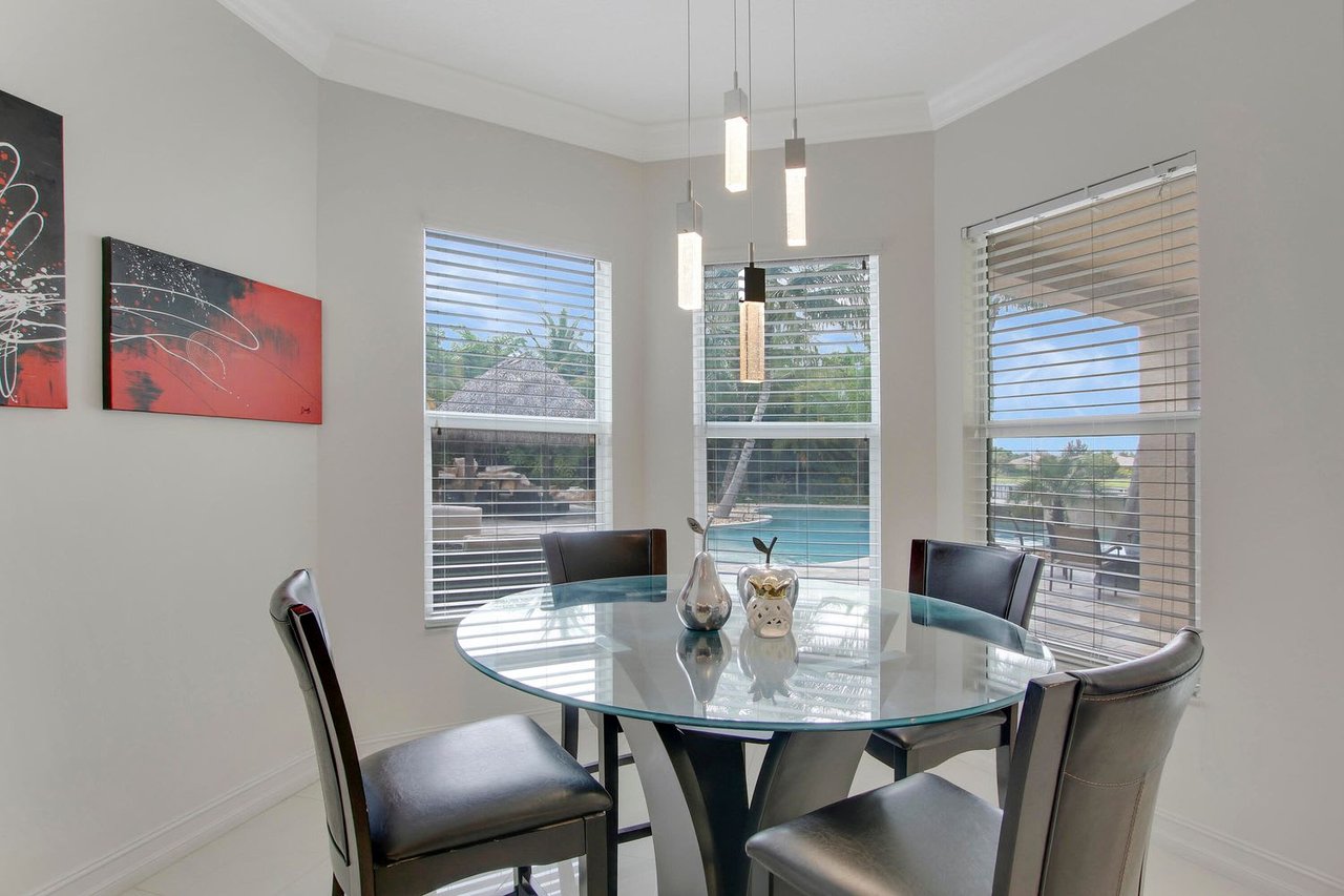 11093 Lynwood Palm Way