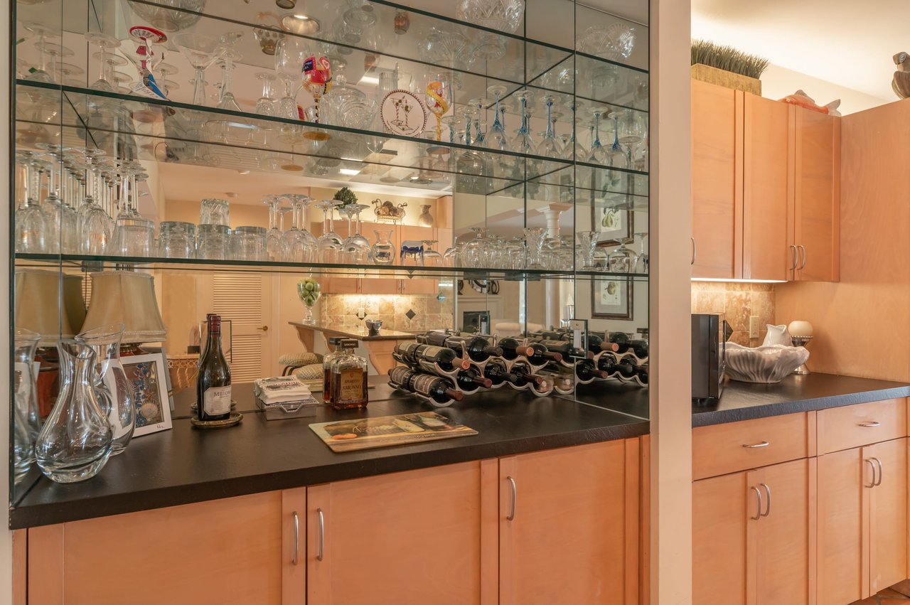 Prestigious Address in Lido Shores
