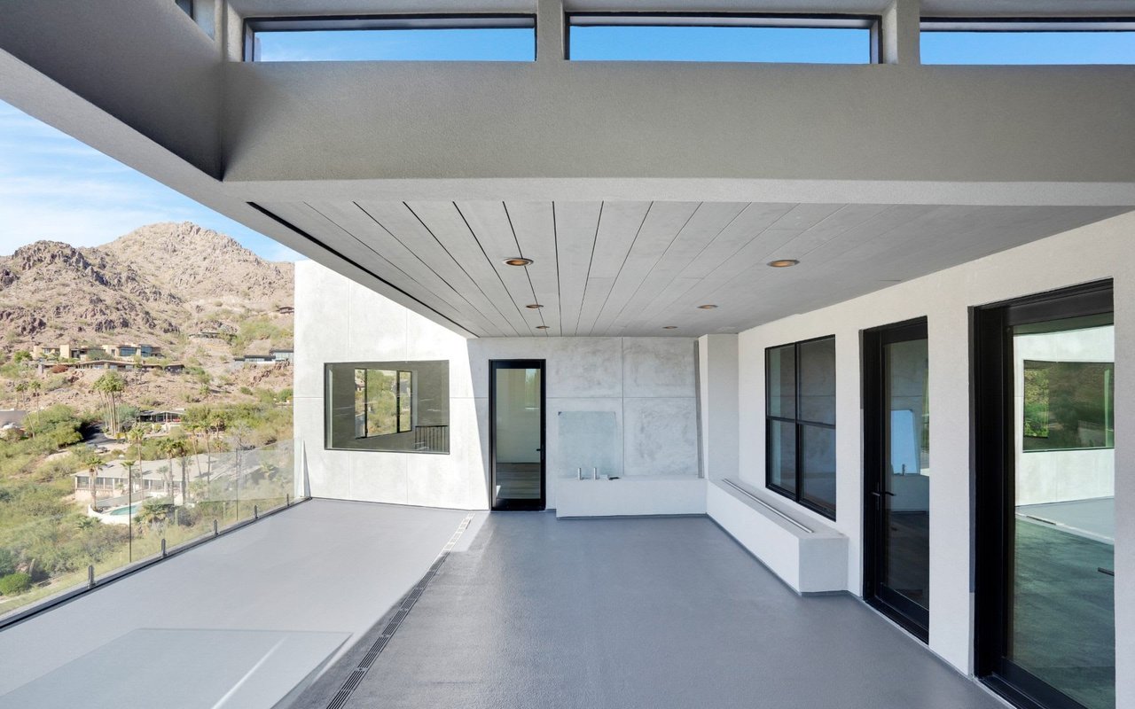 7043 N Longlook Road, Paradise Valley, AZ