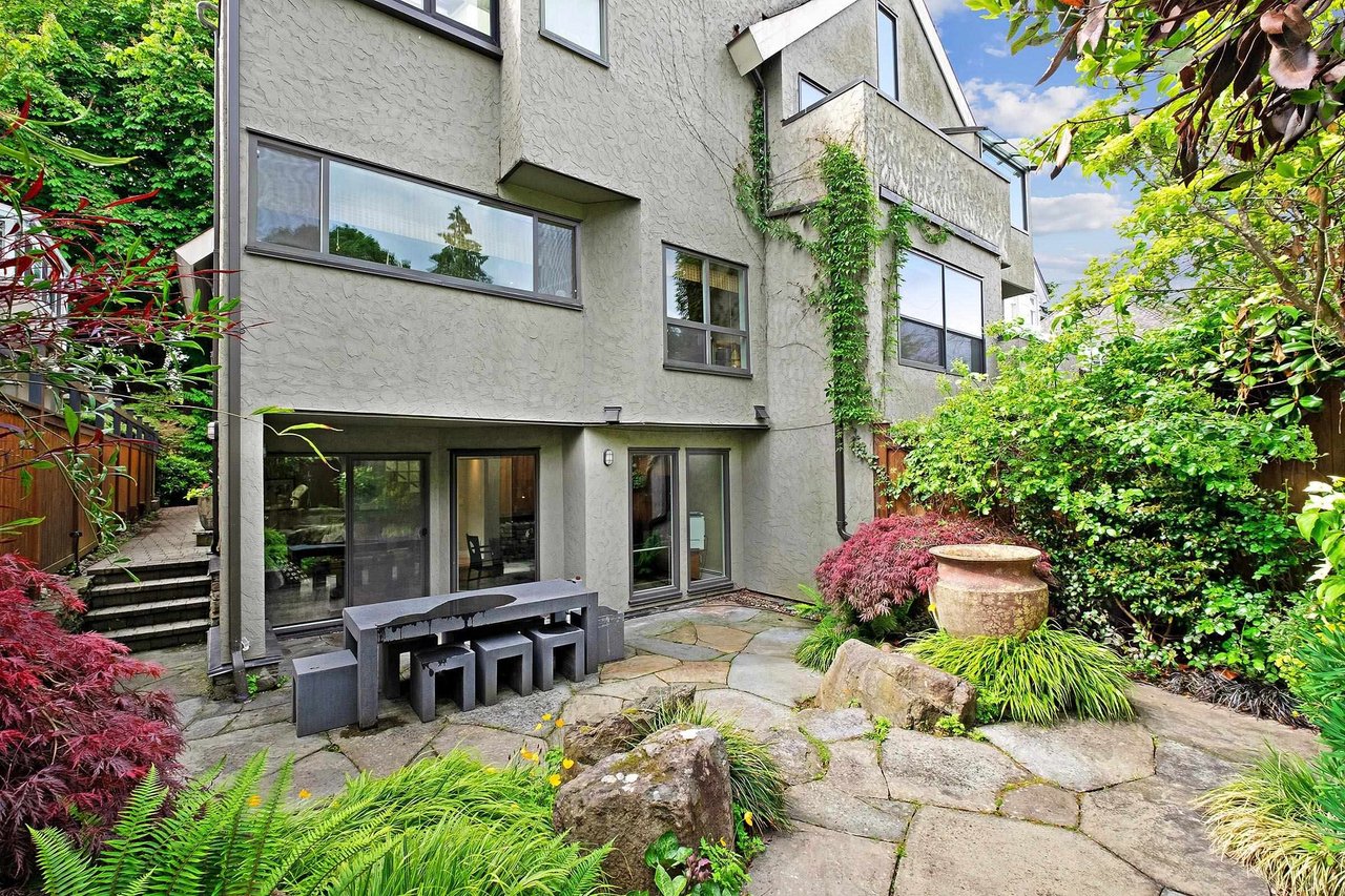 2215 W 14th Ave