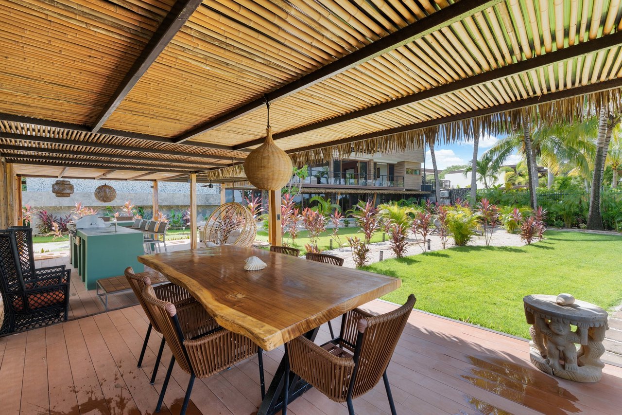 Beachfront Luxury Ocean View Home, Flamingo, Guanacaste