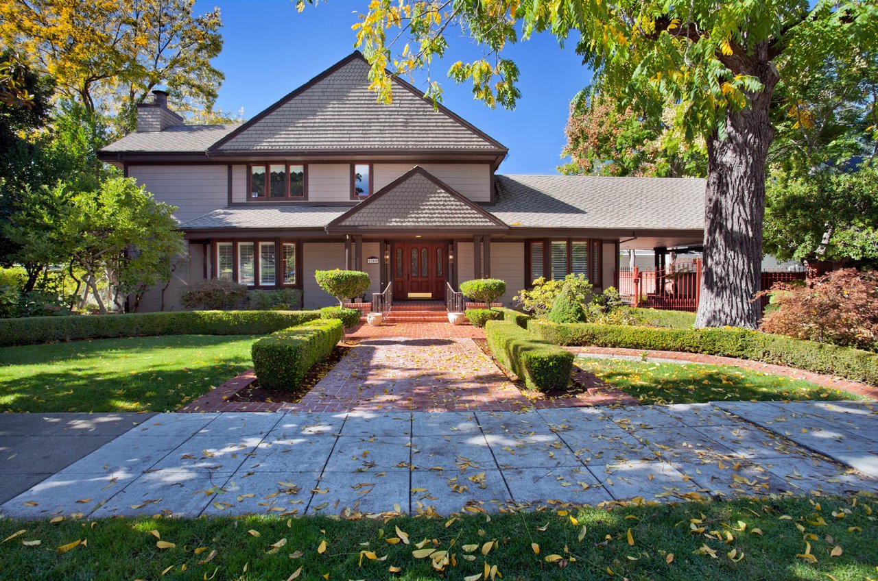 1105 McDonald Ave