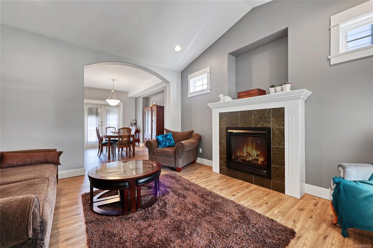 4138 Hatfield Rd