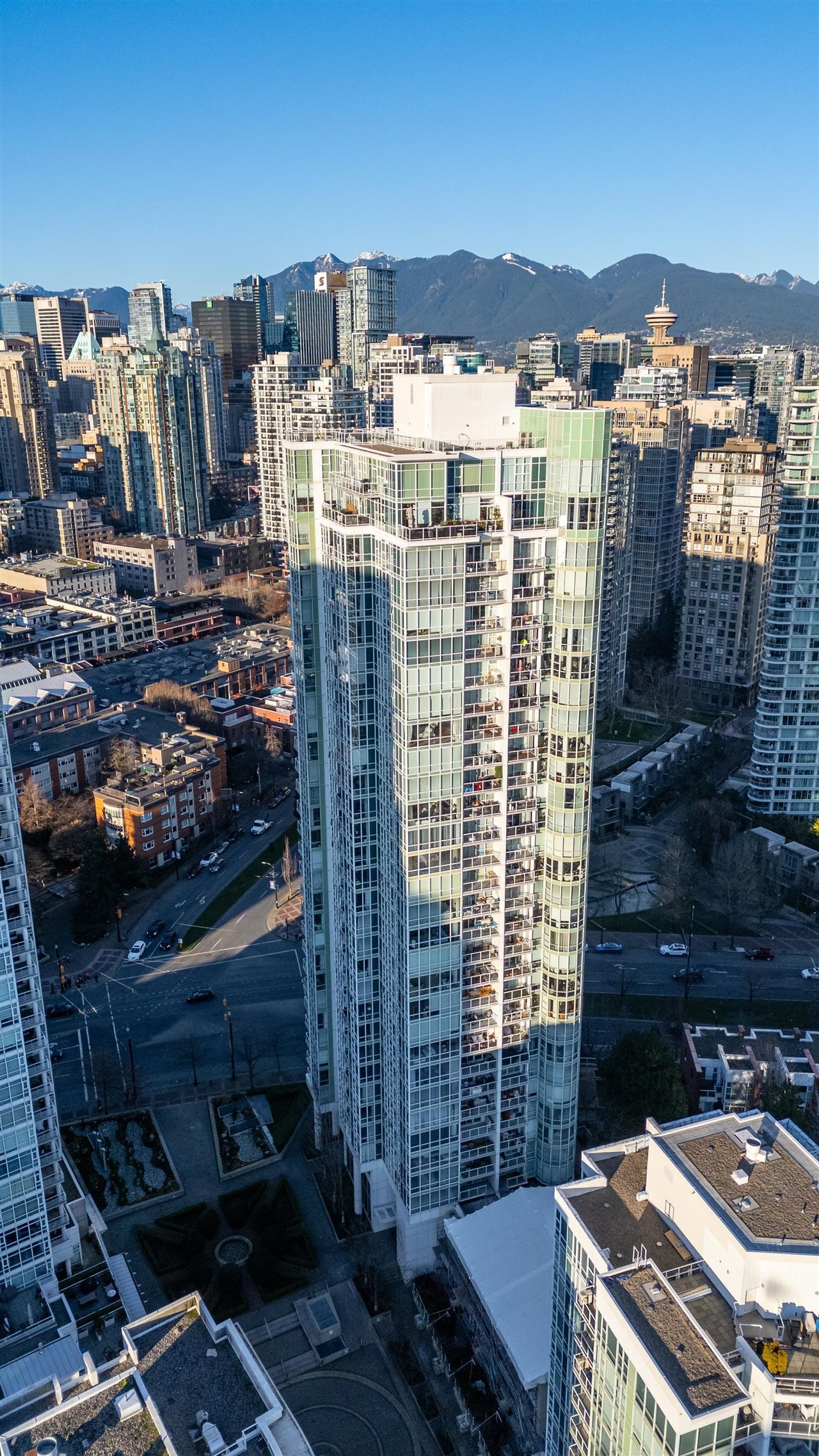 2702-193 Aquarius Mews, Vancouver