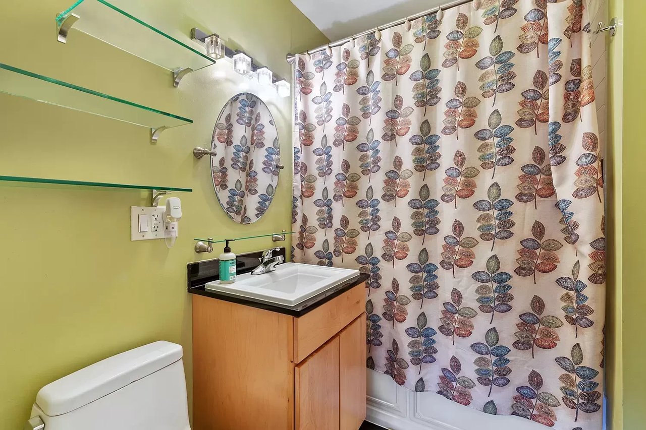 2155 Daly Ave, #5A