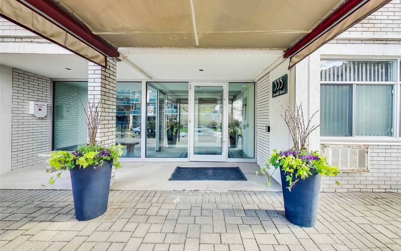335 Lonsdale Rd #102