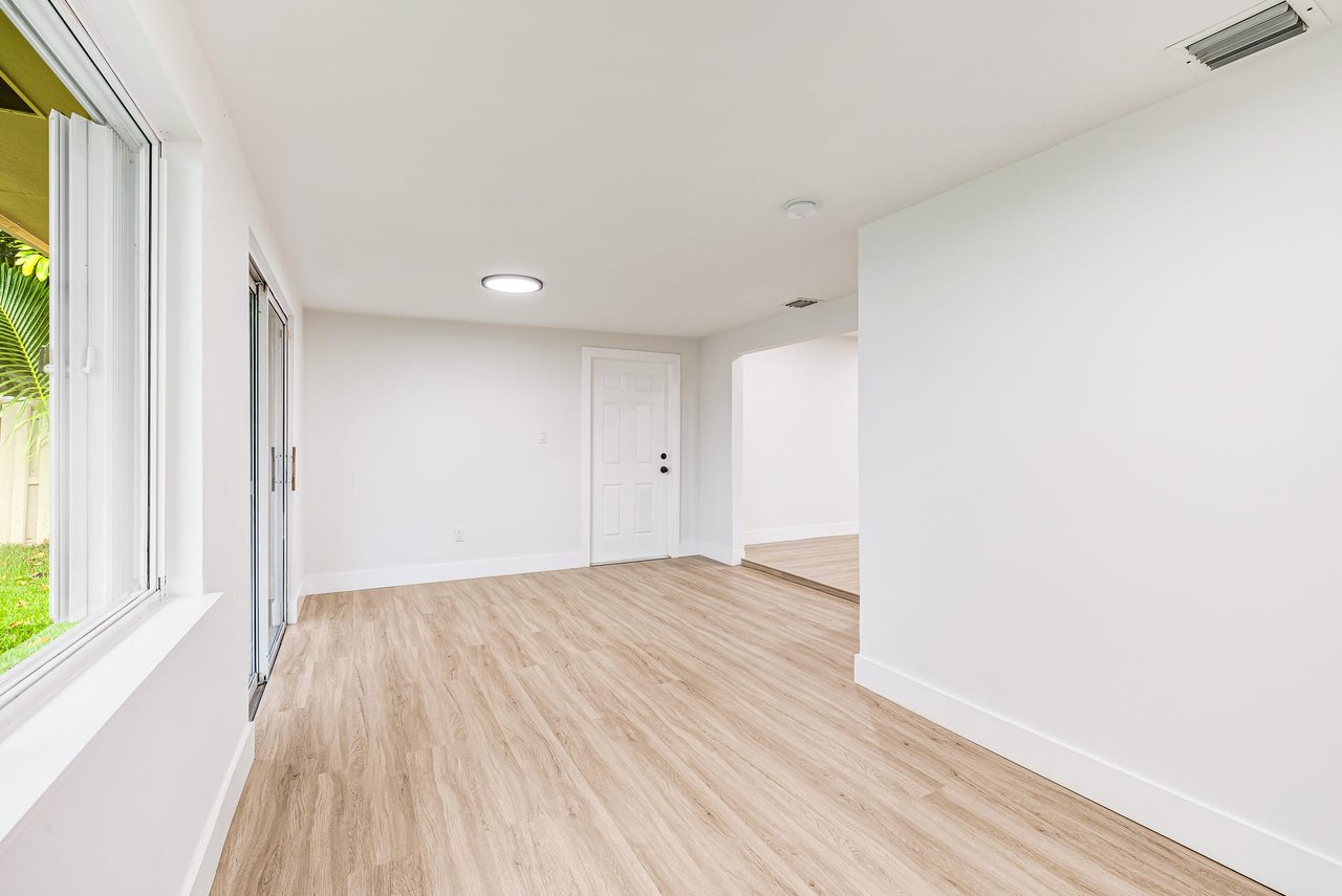 25038 SW 124th Ct, Miami, FL. 33032