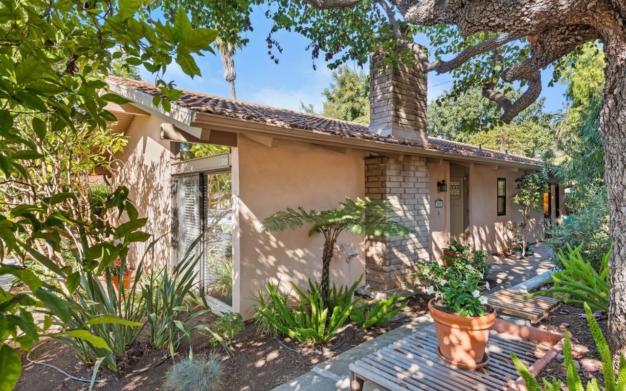 JUST SOLD - SINGLE LEVEL FREE STANDING CONDO IN HOPE AREA SANTA BARBARA