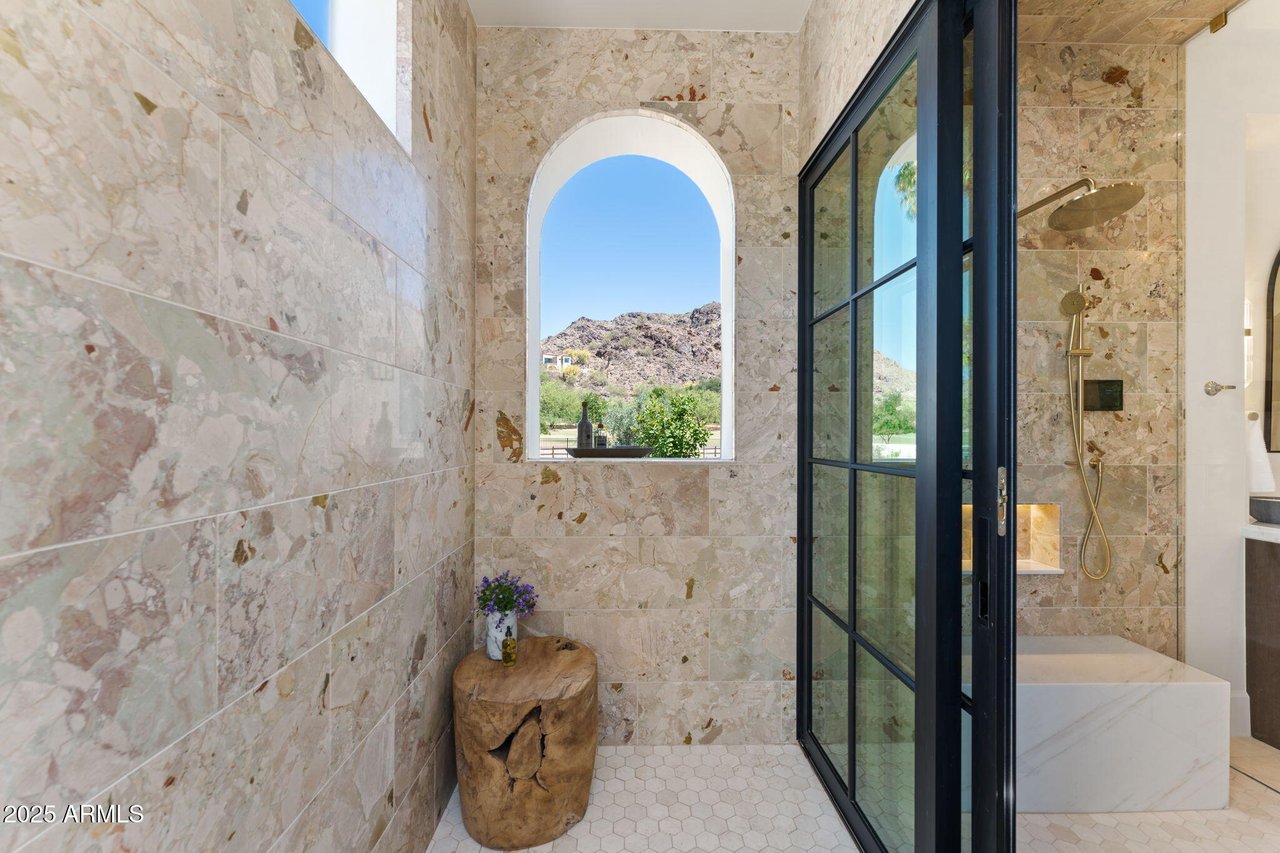 7501 N Eucalyptus Dr