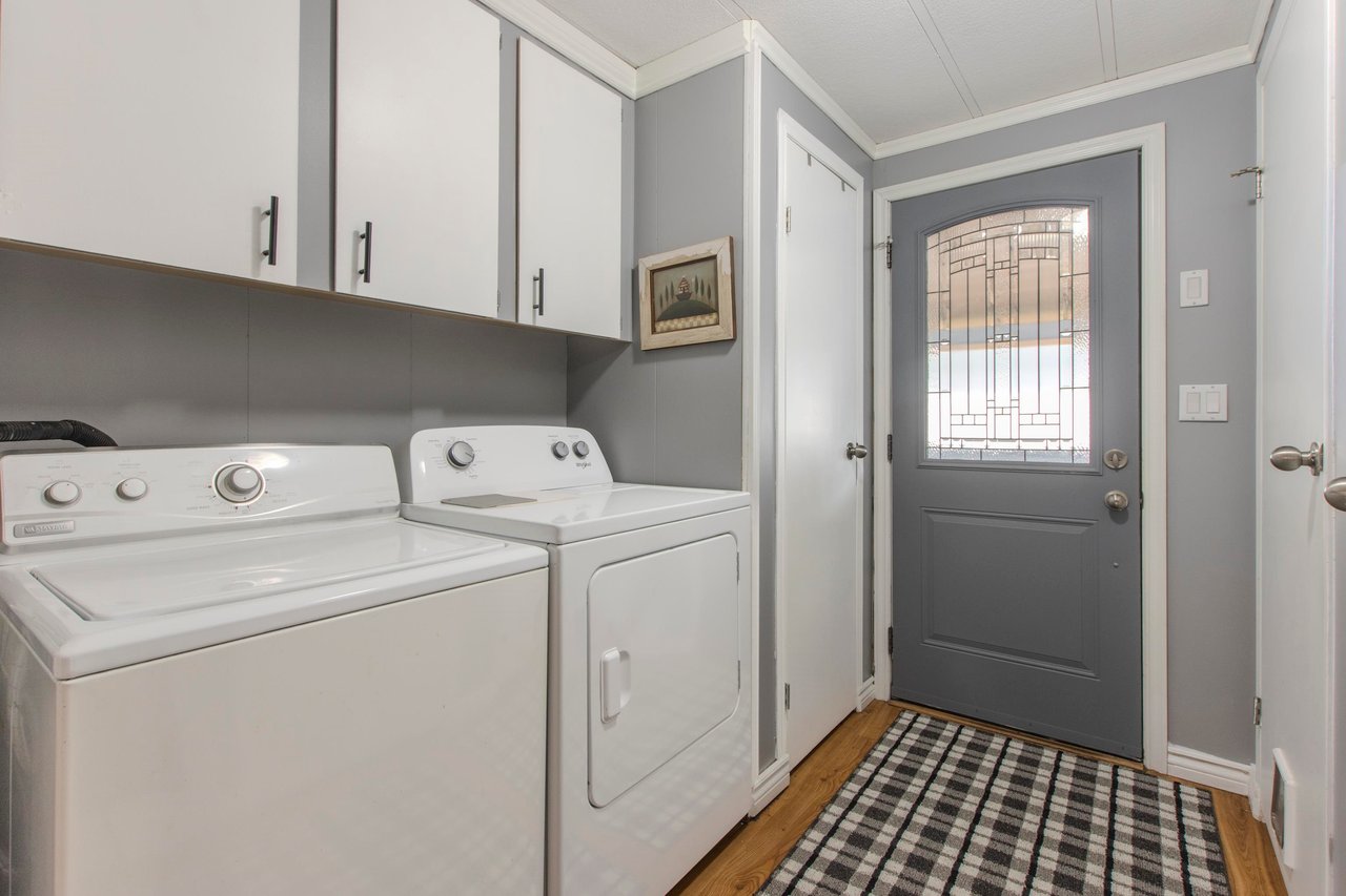 73-1830 Mamquam Rd