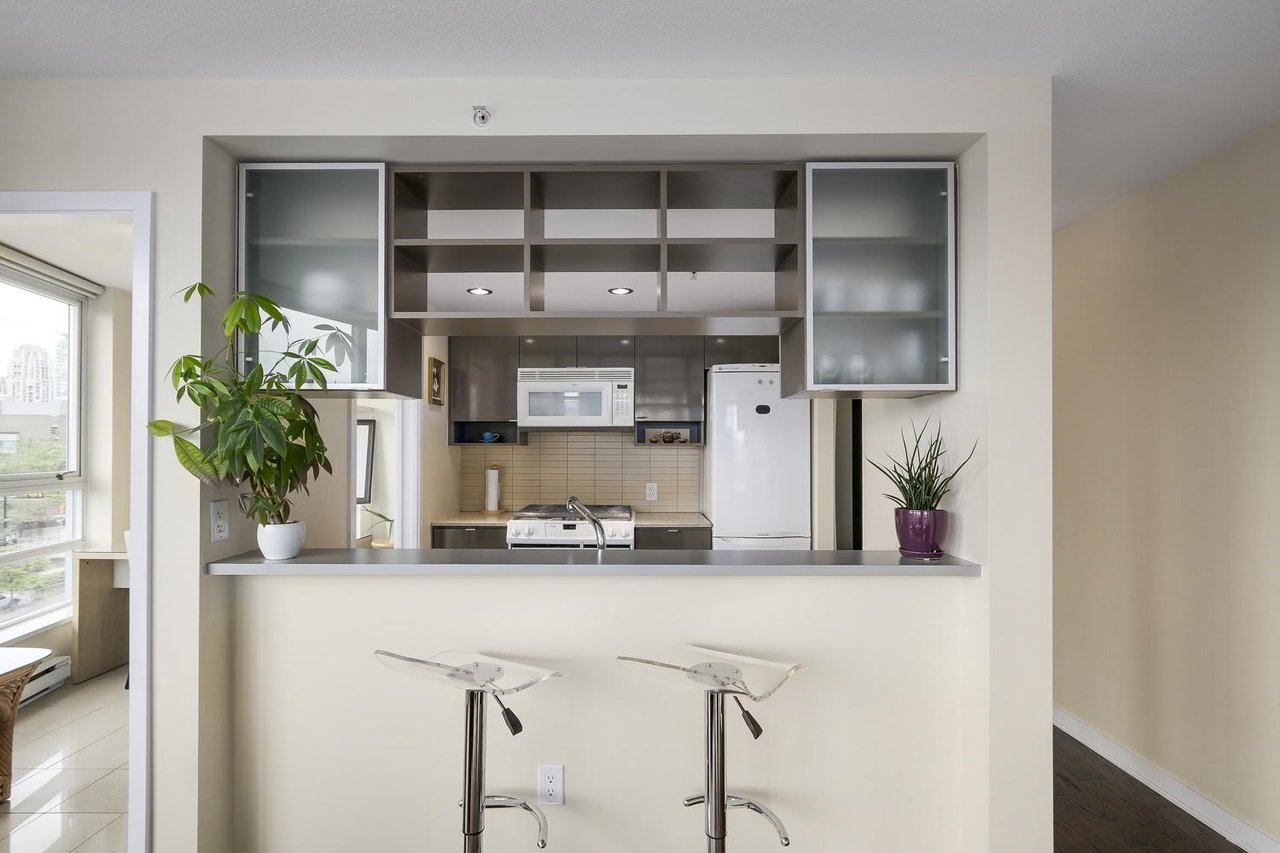 939 Expo Boulevard, #702