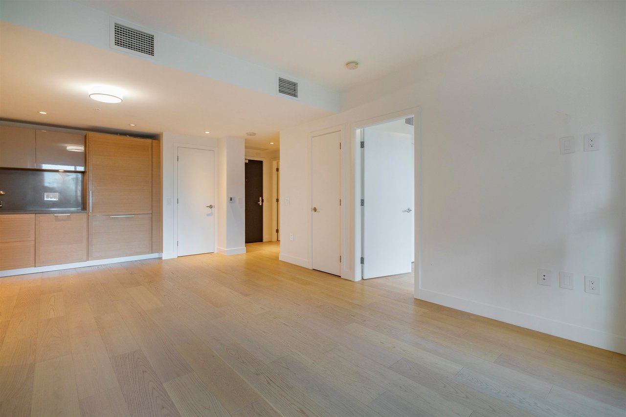 316-7128 Adera St