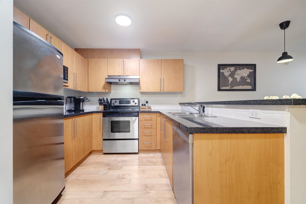 1131 Ross Rd