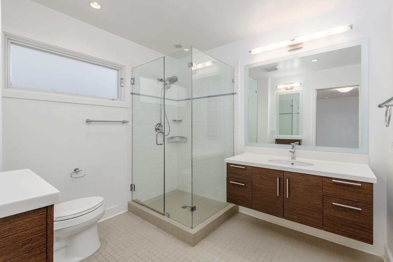 Charming Single-Level Home in Coveted Paradise Cay- Represented Owner and Tenant