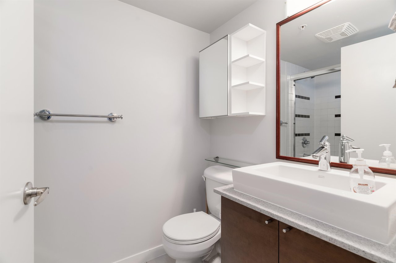 703-4182 Dawson St