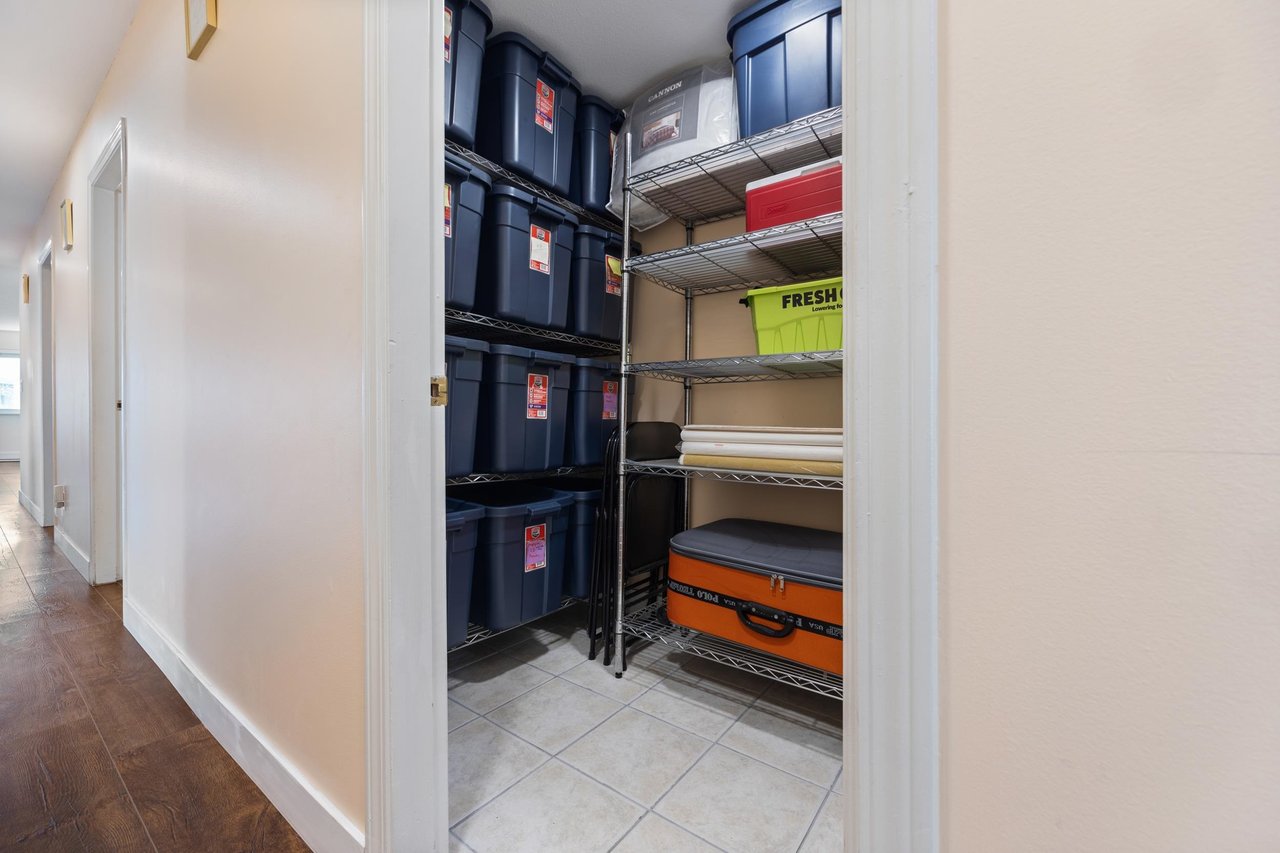 109-11240 Mellis Dr