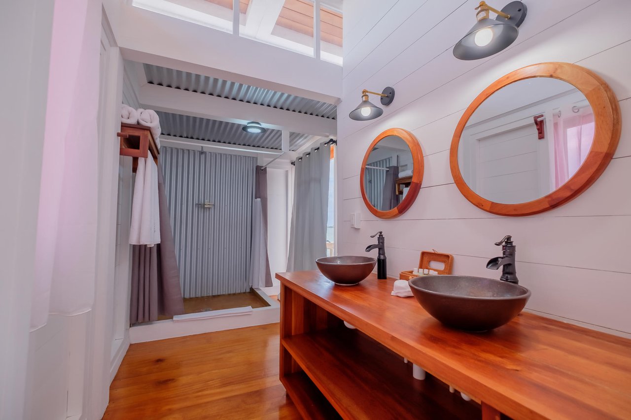 Aruna boutique waterfront ecofriendly waterfront community, Belize
