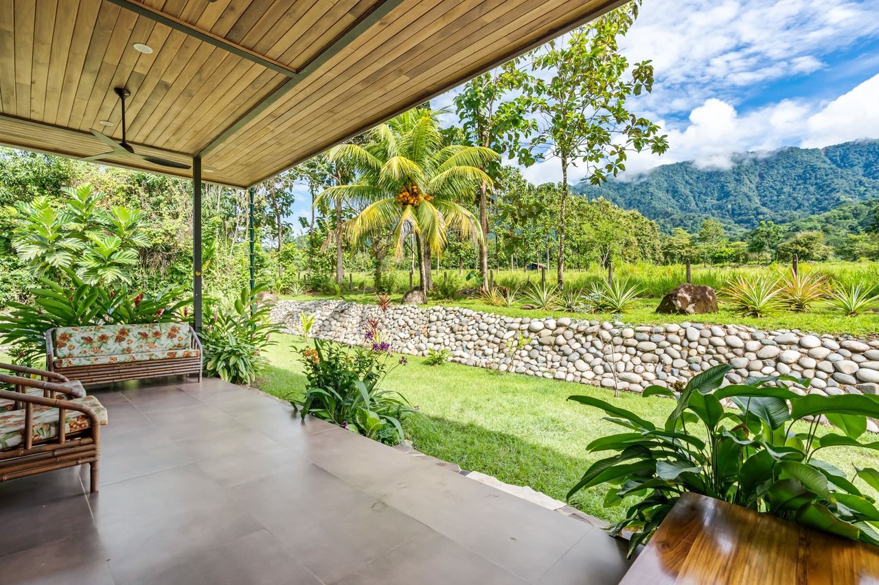 Bright & Peaceful 3-Bedroom Home With Separate Workshop/Office Space & Stunning Views Of The Lush Mountains In Easy-Access Location In Ojochal Costa Rica
