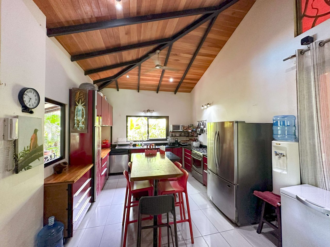 3 Cabins, A restaurant, A 3 Bed House And Multiple Plantels In The Heart Of Ojochal