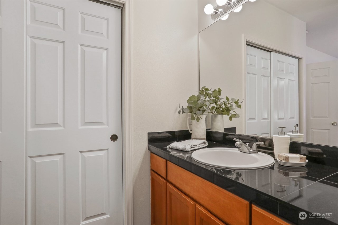 B102-14816 W 29th Ave