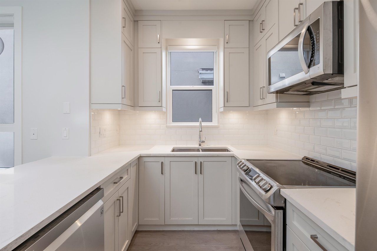 3-2717 Horley St