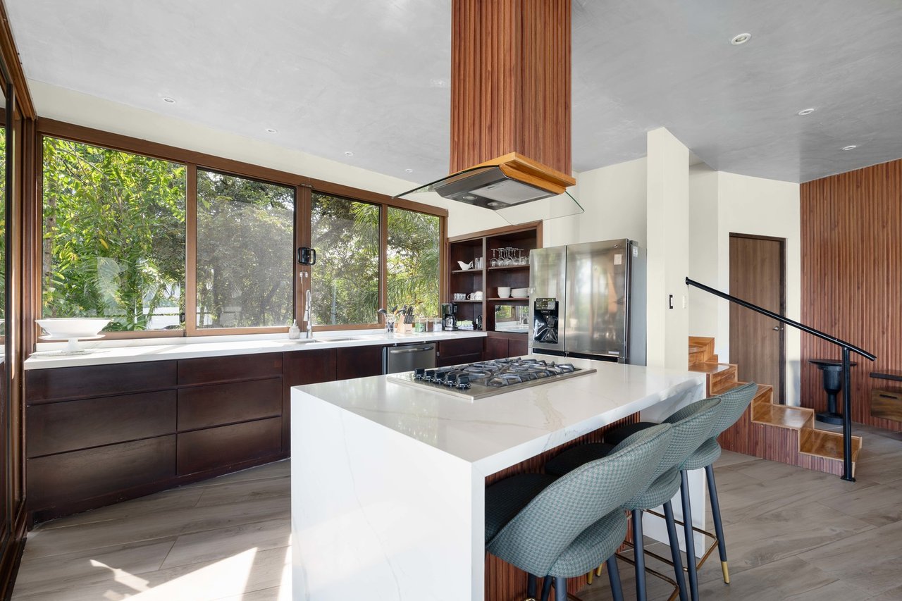 Beachfront Luxury Ocean View Home, Flamingo, Guanacaste
