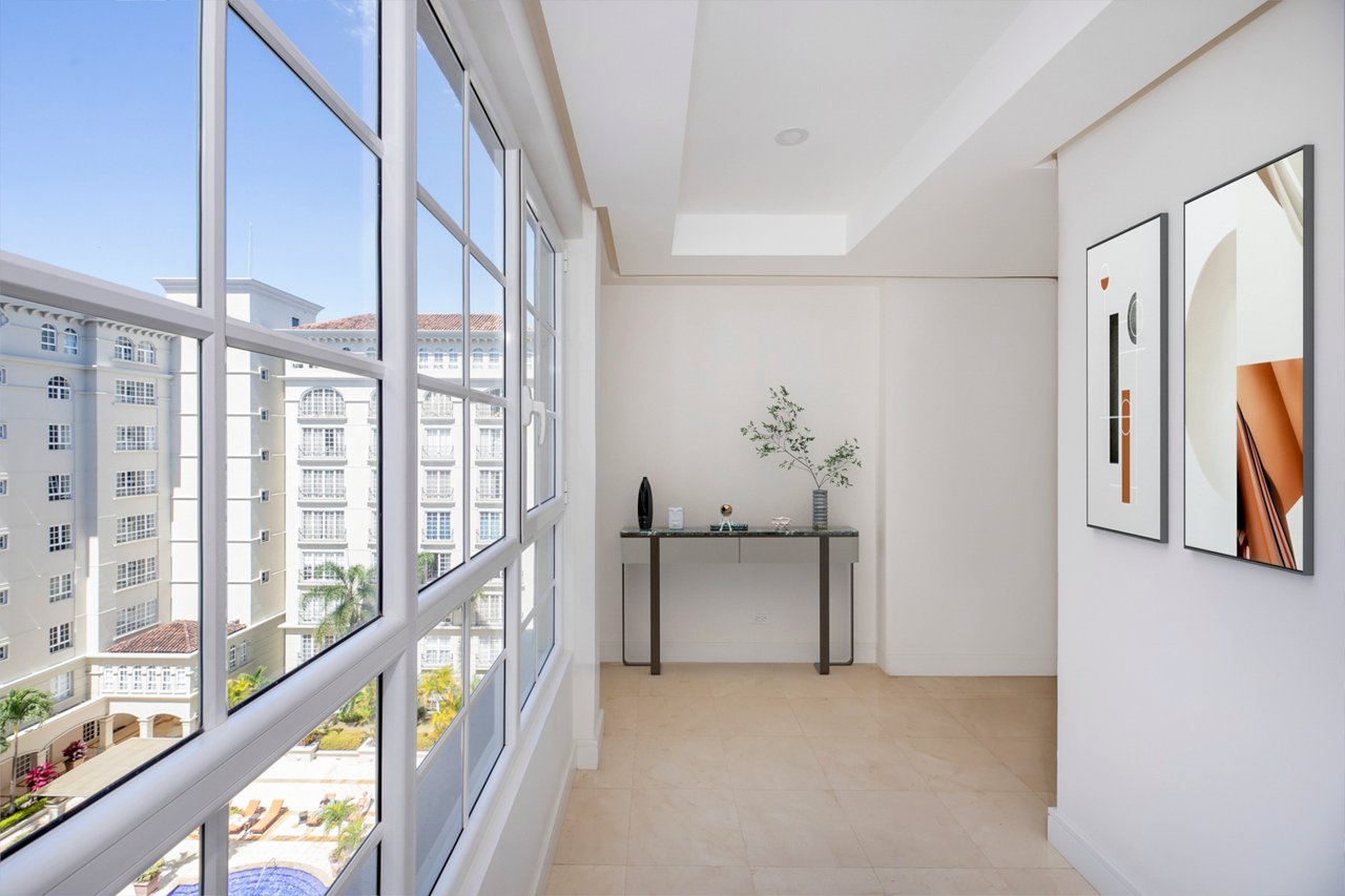 Renovated Executive Condo Home, Escazu, San Jose