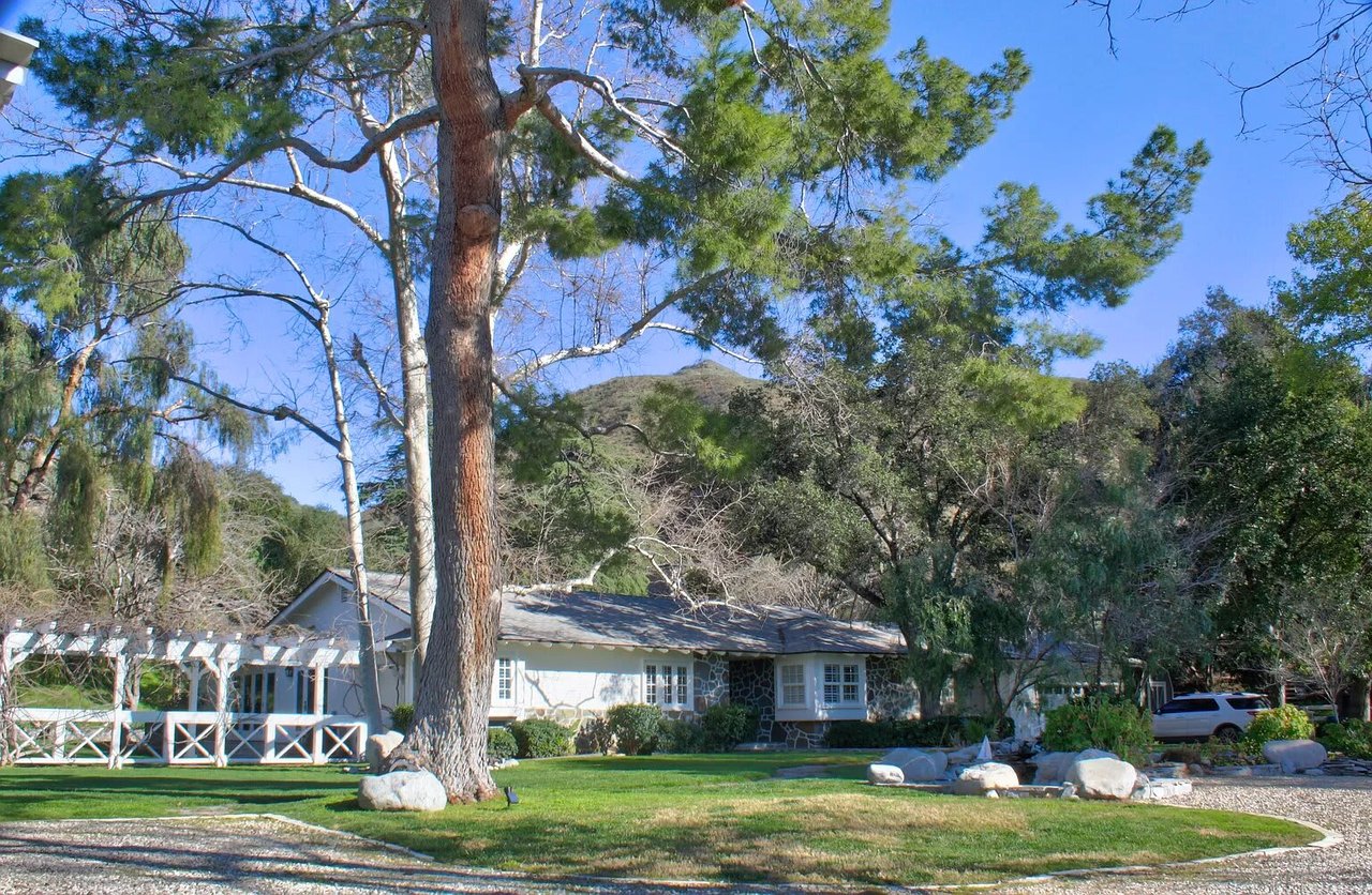 26634 Iron Canyon Rd