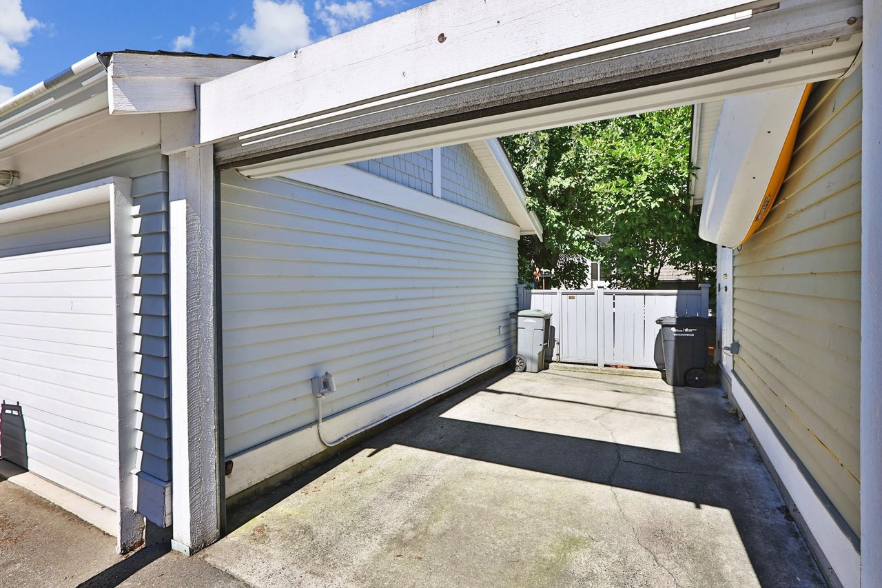 2610 Point Grey Rd