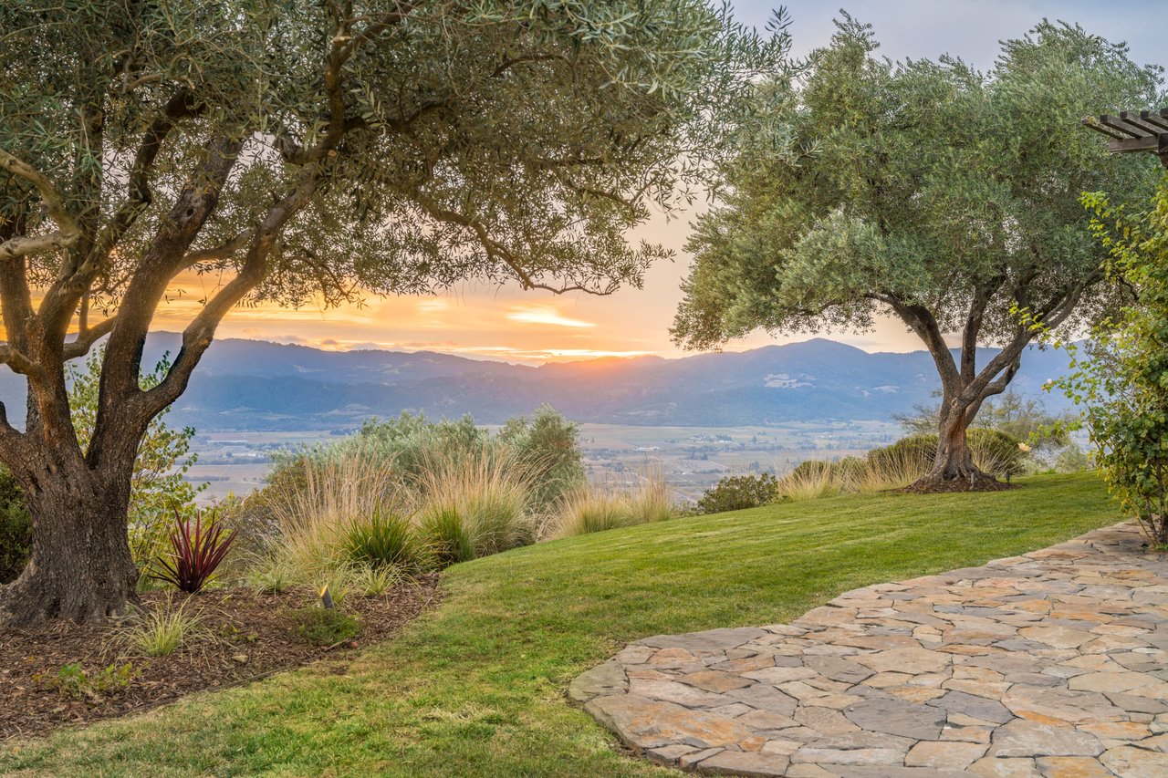 Long Ranch Road, St. Helena