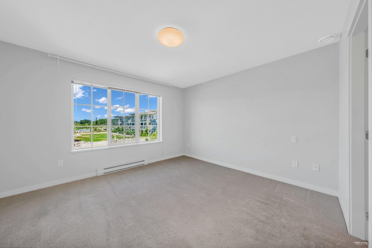 4-5510 Admiral Wy