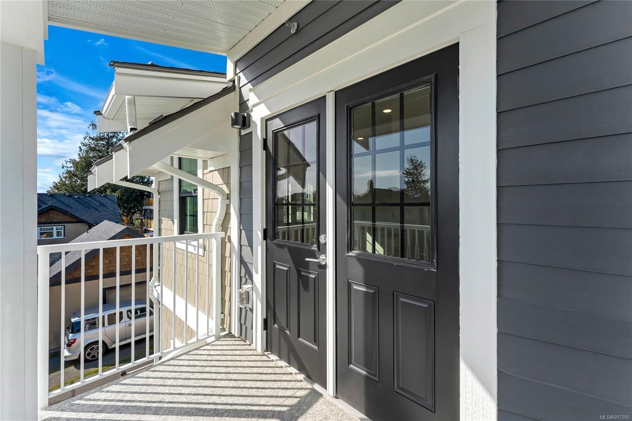 302B-1224 Richardson St, Victoria