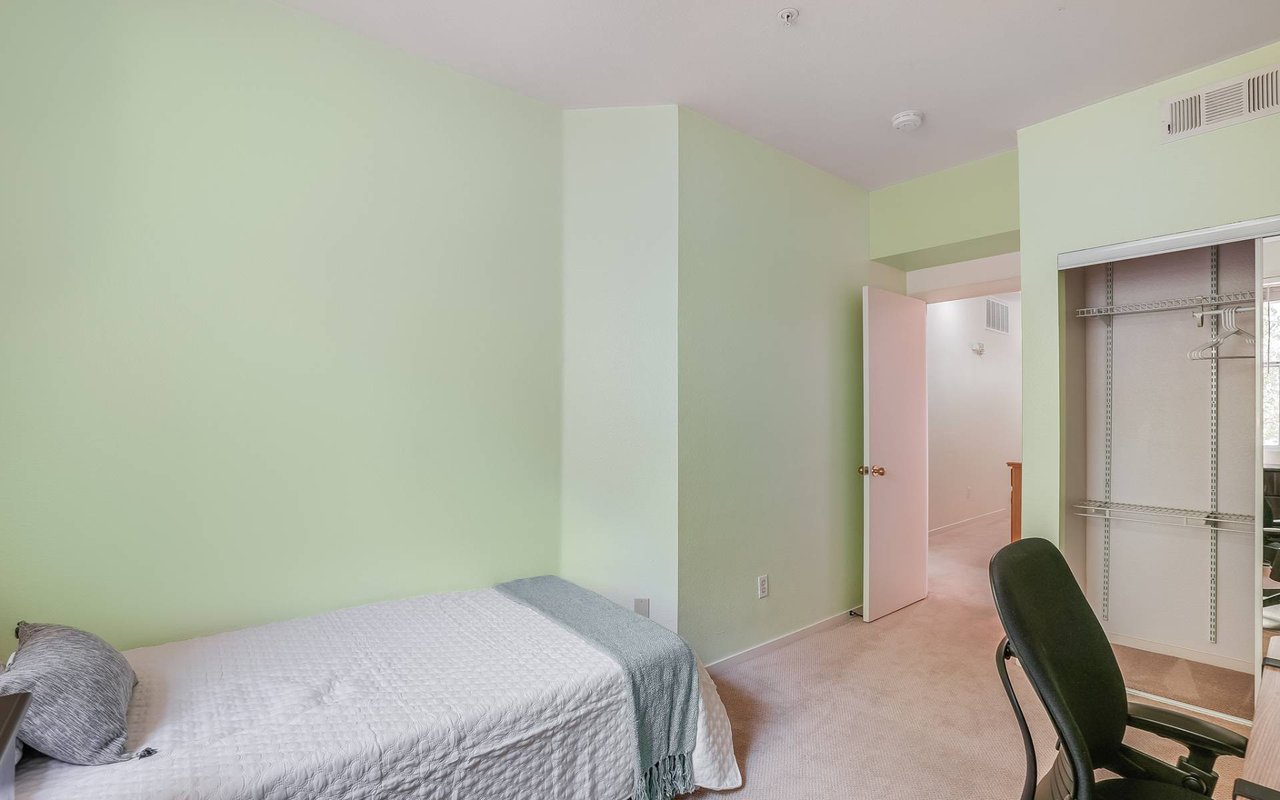 3354 Midtown Pl