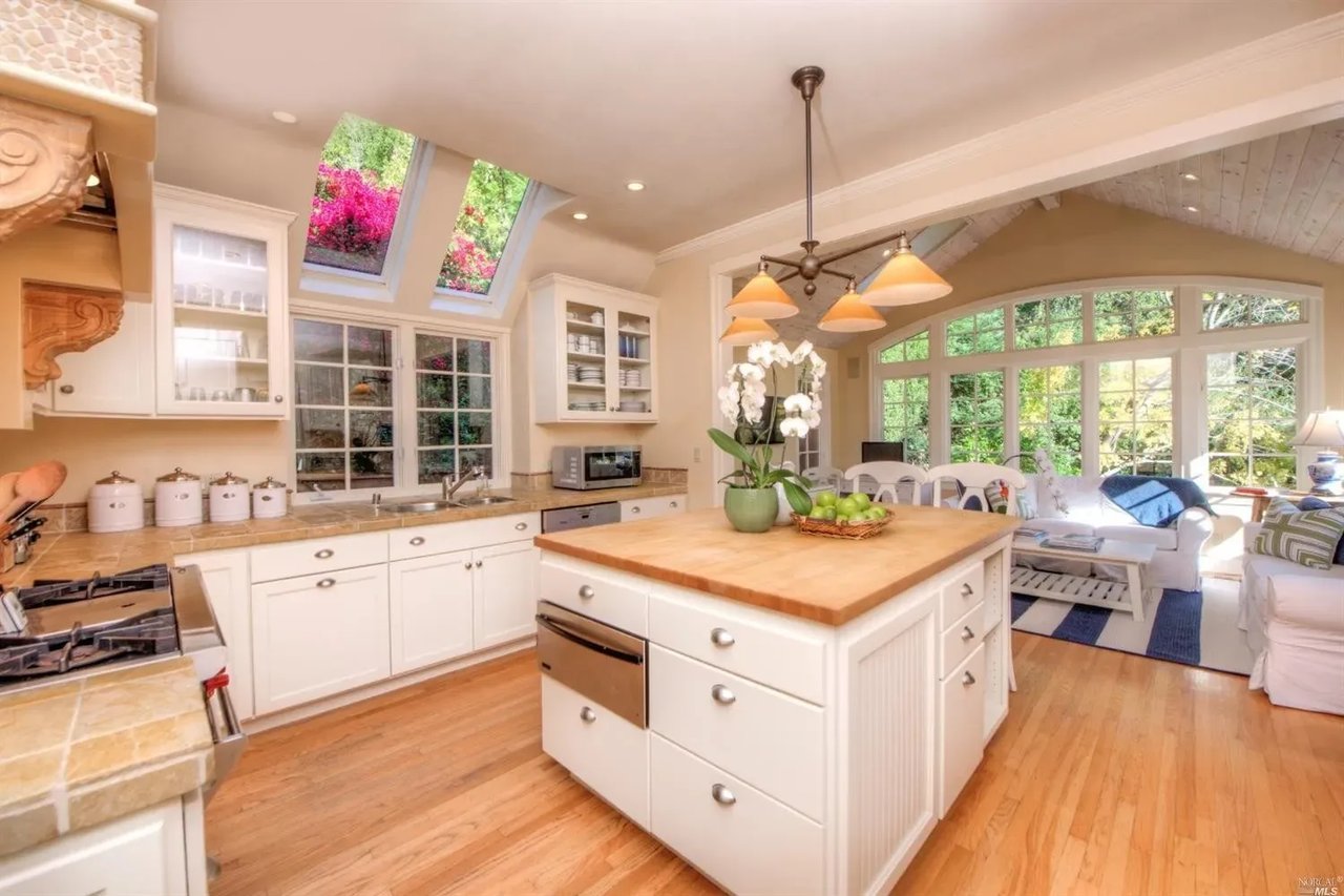 5 Madera Ave