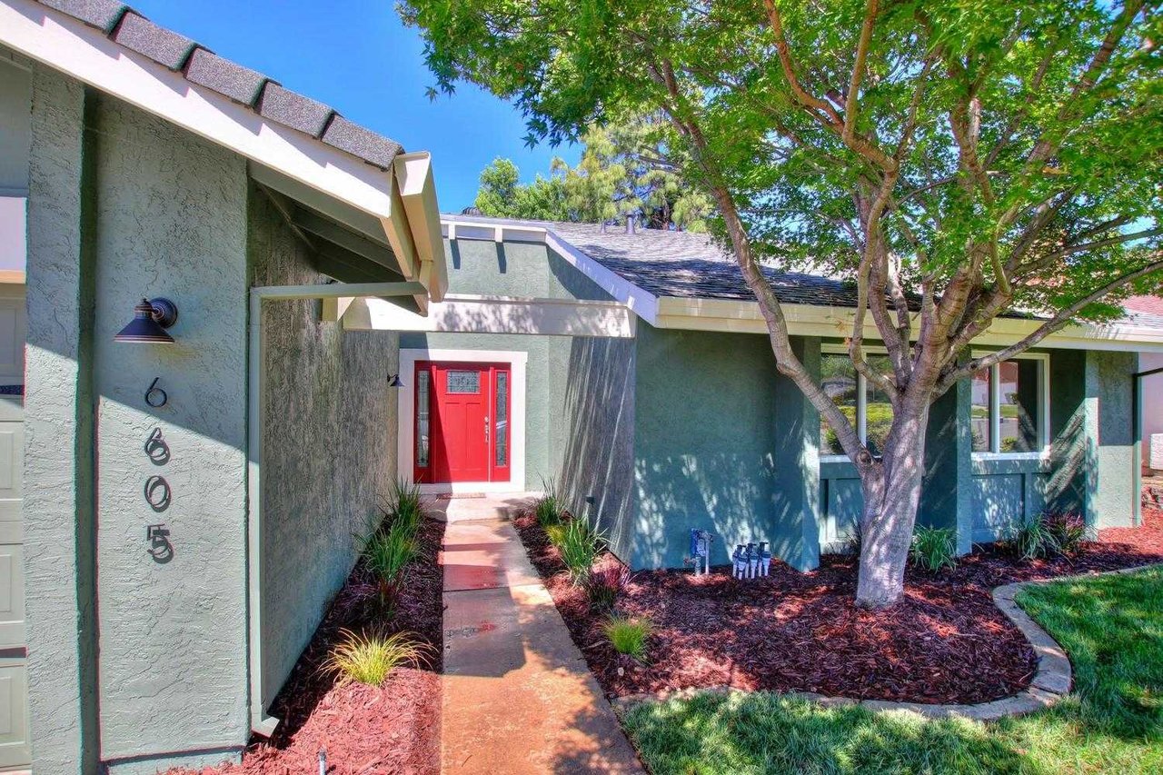 6605 Thunderhead Circle
