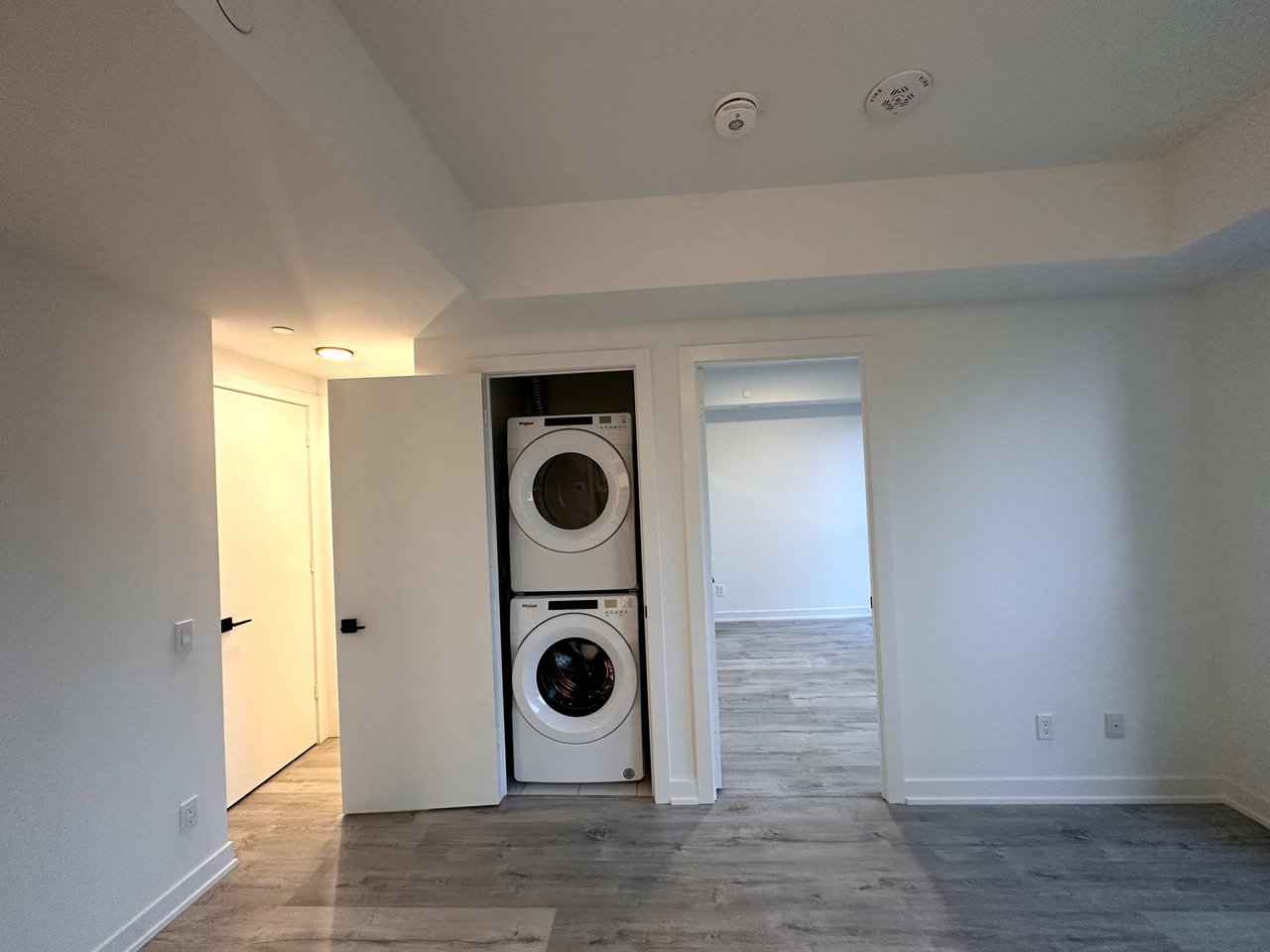 327 King St W, Unit 3601