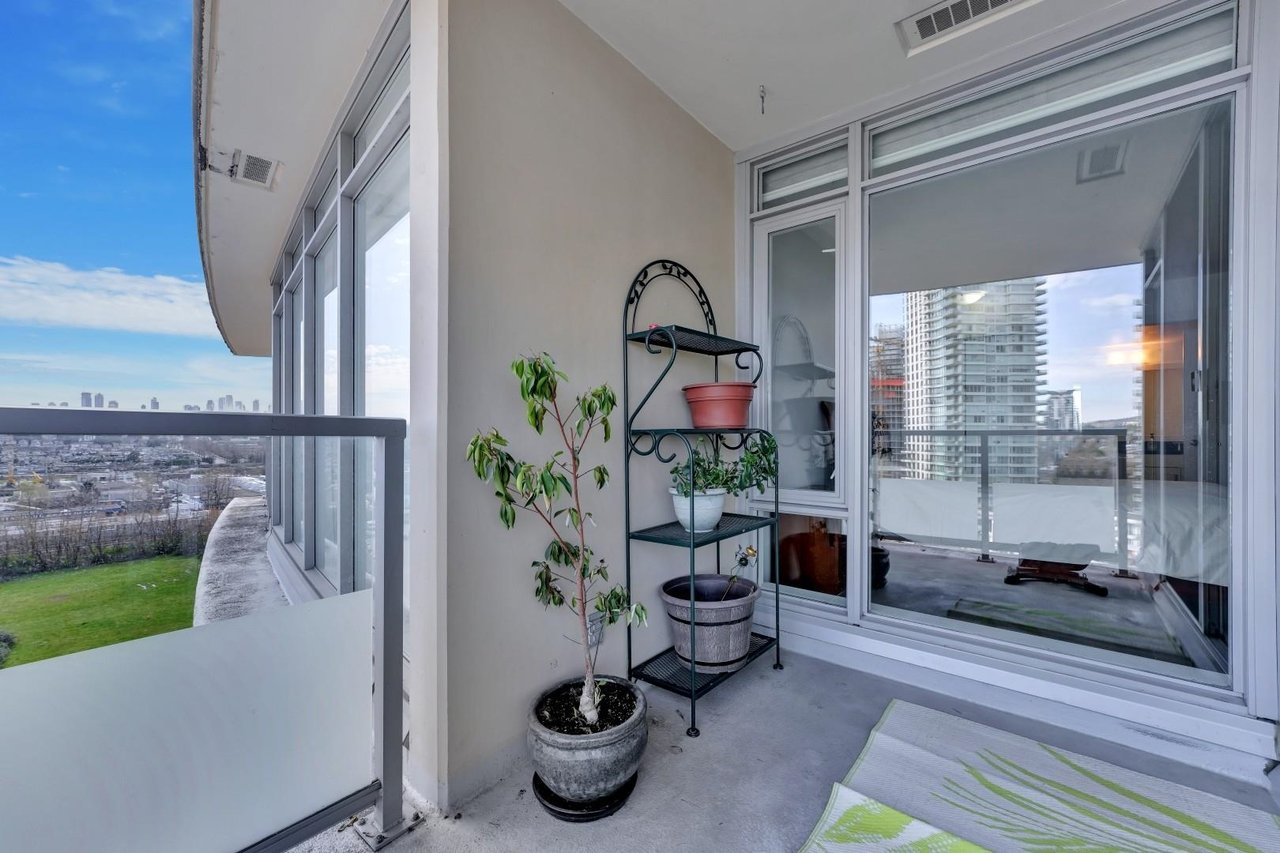 1106-2133 Douglas Road, Burnaby