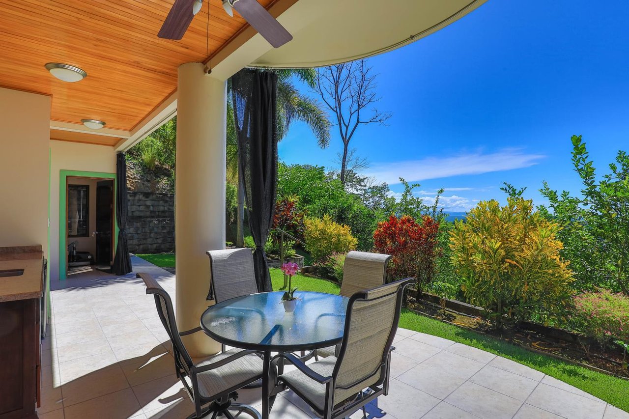 Elegant & Relaxing Beautiful 3 Bedroom Home With Mountain and Ocean Views 3