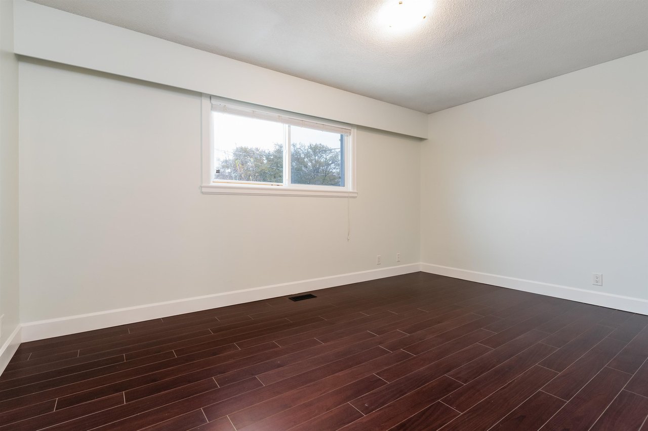2019 E 45th Ave
