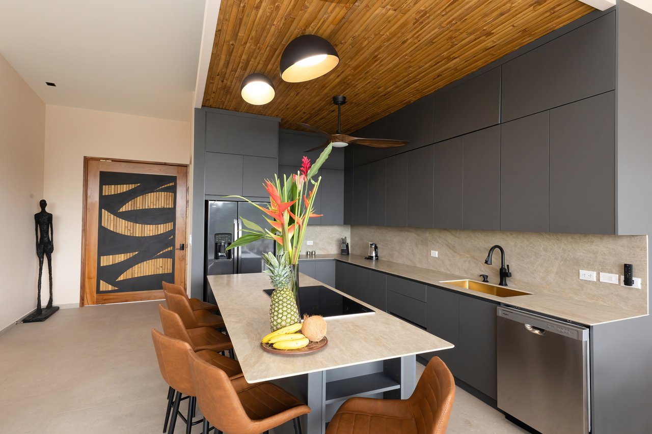 Modern Luxury Villa Near Marina, Manuel Antonio, Puntarenas