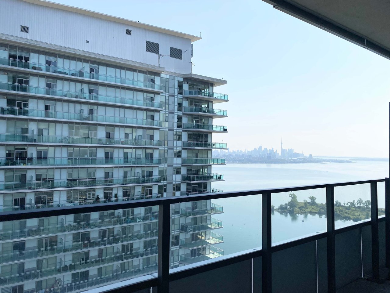 30 Shore Breeze Dr Unit: 3715