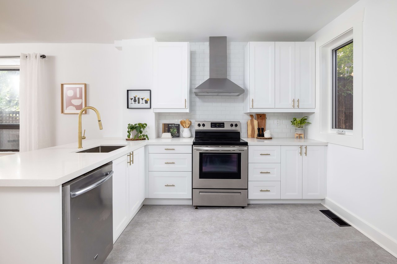 74 Duvernet Ave