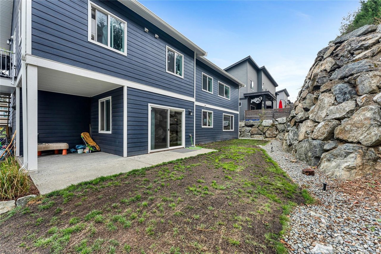 297 Lone Oak Pl