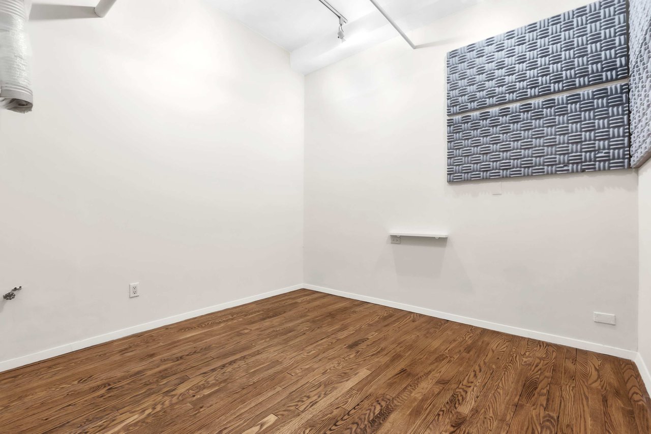 14 East 4th Street Unit: 506