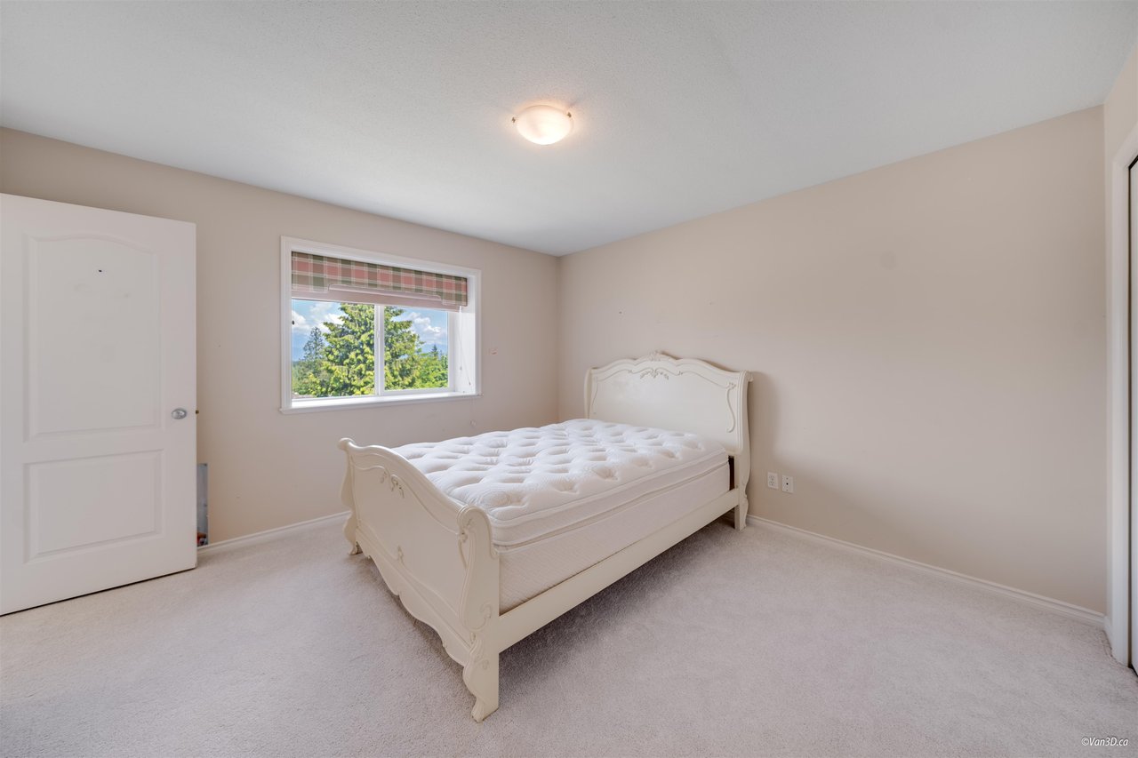 16495 111 Ave